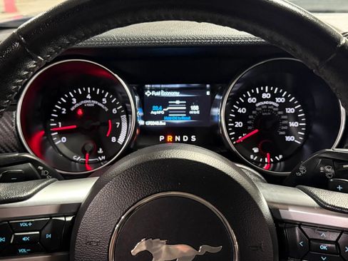 Used 2020 Ford Mustang Coupe RWD image 25