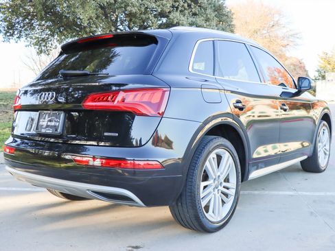 Used 2019 Audi Q5 2.0T Premium Plus w/ Premium Plus Package image 7