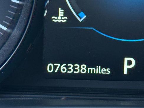 Used 2020 Jaguar F-PACE Prestige image 23