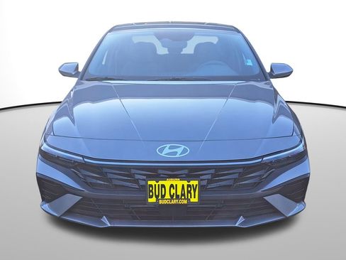 New 2025 Hyundai Elantra SEL image 2