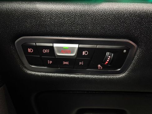 Used 2019 BMW X5 xDrive40i w/ M Sport Package image 23