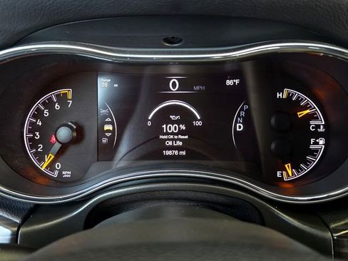 Certified 2021 Jeep Grand Cherokee Laredo X image 13