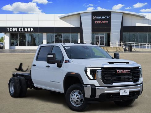 New 2026 GMC Sierra 3500 Pro w/ Convenience Package image 1