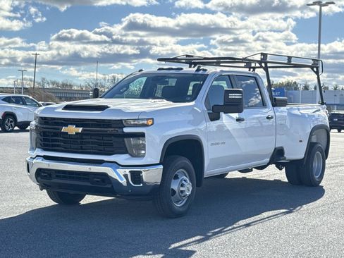 New 2026 Chevrolet Silverado 3500 W/T w/ WT/CX Safety Package image 16