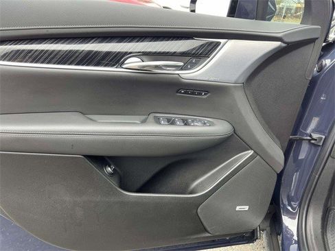 Certified 2025 Cadillac XT6 Premium Luxury image 22