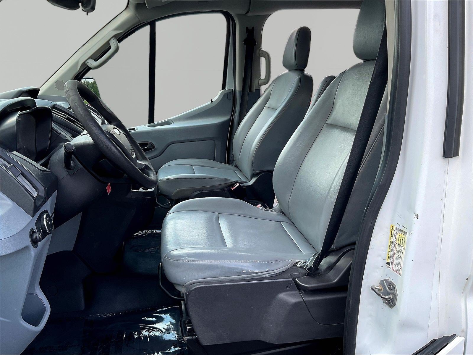 Used 2018 Ford Transit 350 XL RWD image 19