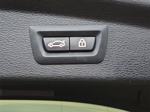 Used 2018 BMW X2 xDrive28i image 16