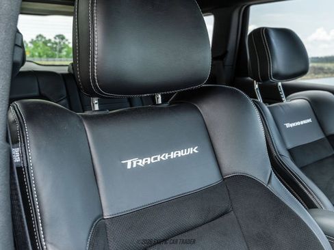 Used 2018 Jeep Grand Cherokee Trackhawk AWD/4WD image 27