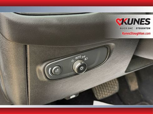 Used 2019 Chevrolet Equinox LT AWD/4WD image 17