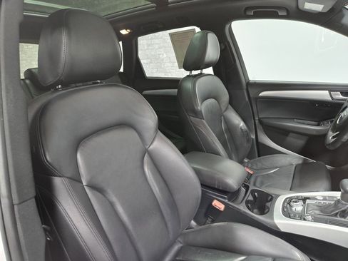 Used 2017 Audi Q5 2.0T Premium Plus w/ Technology Package image 55