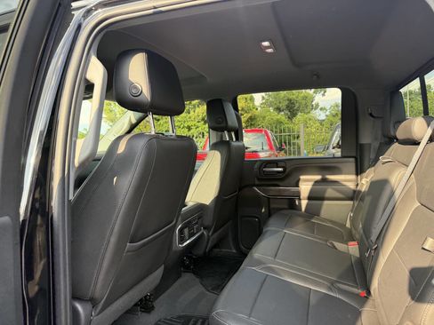 Used 2021 Chevrolet Silverado 2500 LTZ w/ LTZ Convenience Package AWD/4WD image 12