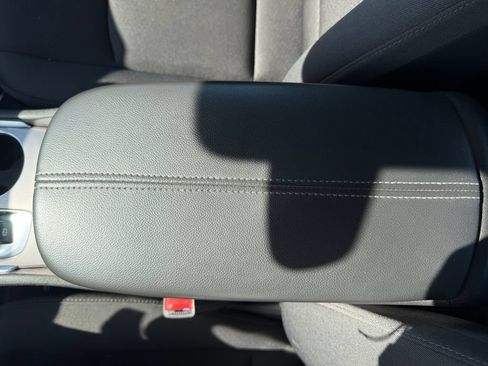 Used 2025 Chevrolet Malibu LT FWD image 26