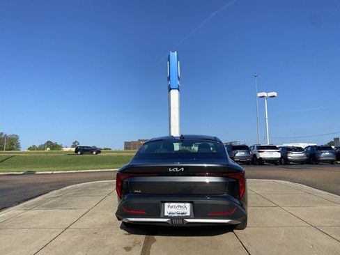 Used 2025 Kia K4 FWD image 10