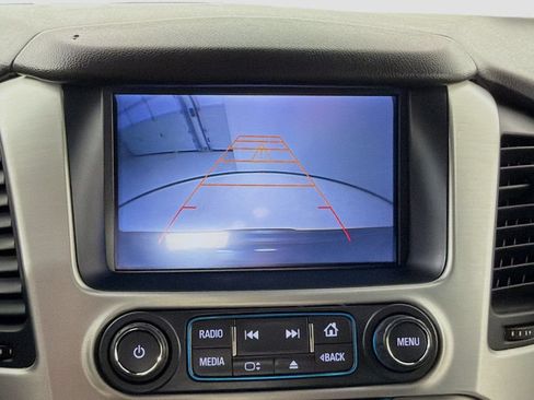 Used 2017 GMC Yukon SLT AWD/4WD image 14