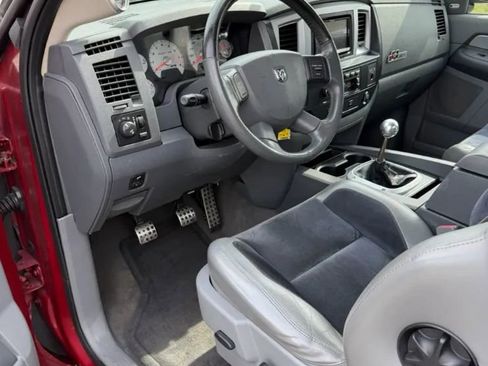 Used 2006 Dodge Ram 1500 Truck 2WD Regular Cab image 4