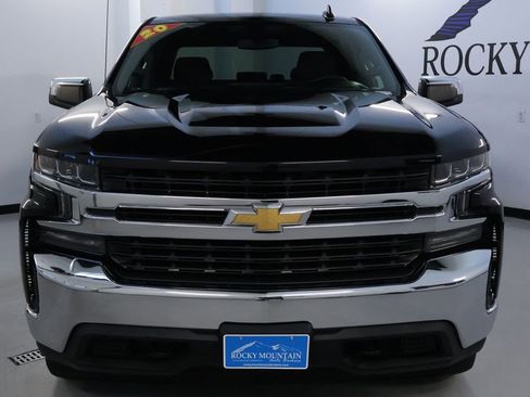 Used 2020 Chevrolet Silverado 1500 LT image 2