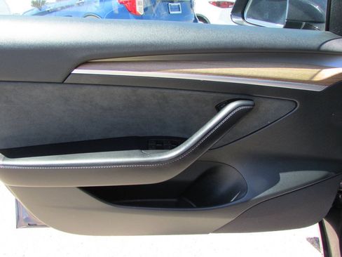 Used 2023 Tesla Model 3 Standard Range RWD image 15