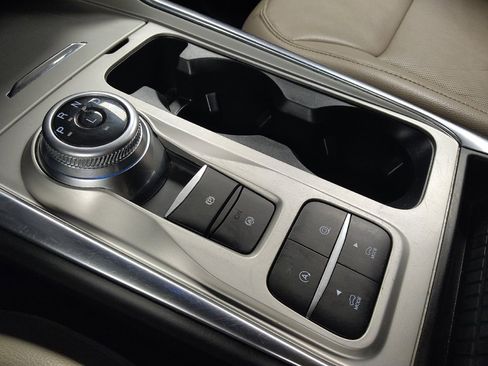 Used 2022 Ford Explorer Limited w/ Equipment Group 301A image 26