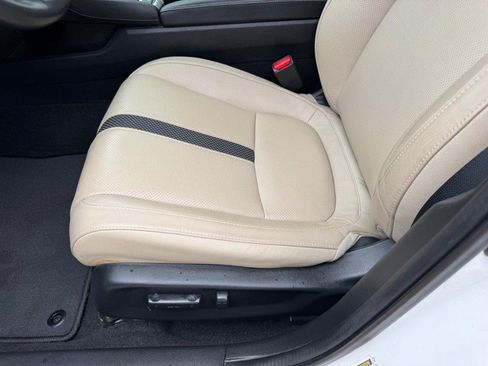 Used 2020 Honda Civic Touring image 19