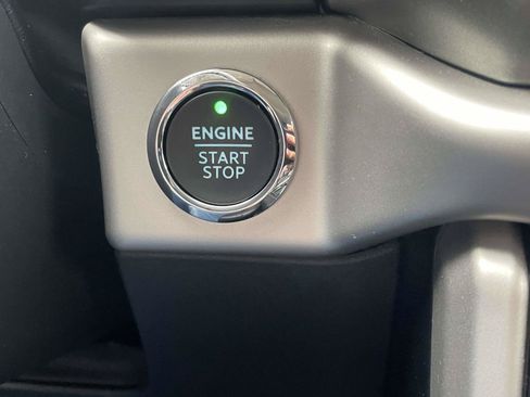 Used 2024 Ford Expedition XLT RWD image 13