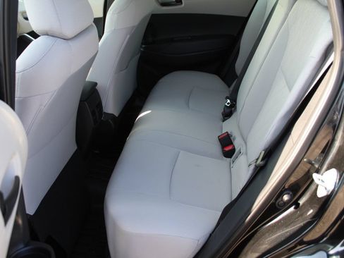 Used 2026 Toyota Corolla Cross L FWD image 11