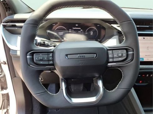 New 2026 Jeep Cherokee Laredo AWD/4WD image 17