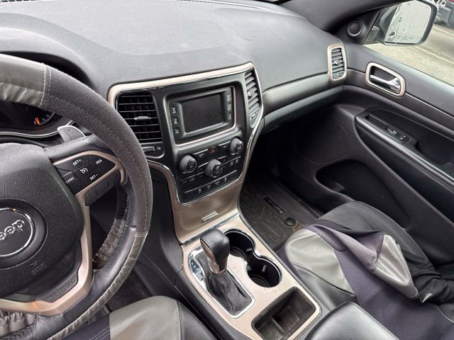 Used 2016 Jeep Grand Cherokee Laredo w/ Quick Order Package 23E AWD/4WD image 8