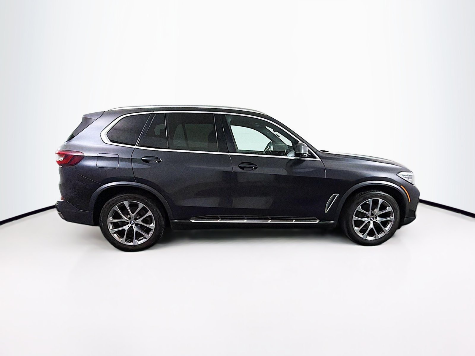 Used 2023 BMW X5 xDrive40i AWD/4WD image 8