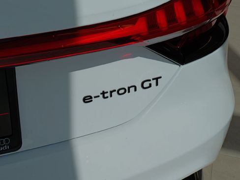 New 2026 Audi S e-tron GT Prestige image 41