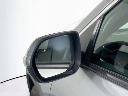 Used 2025 GMC Acadia Elevation image 15