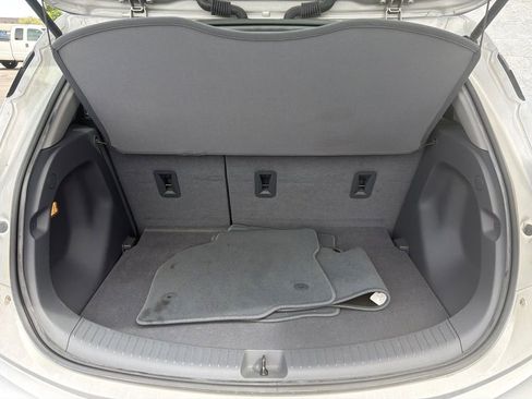 Used 2020 Chevrolet Bolt Premier FWD image 6