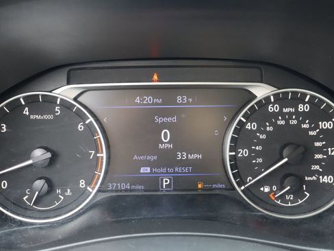 Used 2025 Nissan Altima 2.5 SV FWD image 9