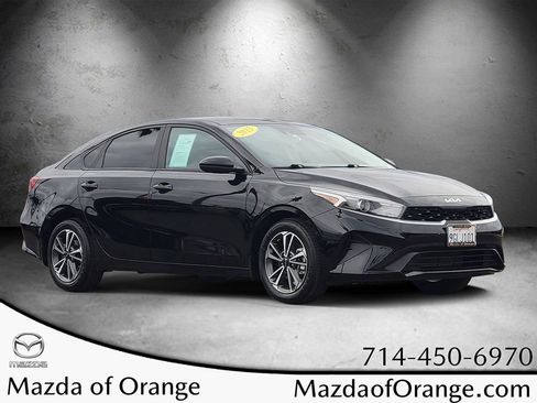 Used 2023 Kia Forte LXS image 1