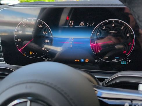 New 2026 Mercedes-Benz GLS 580 4MATIC image 11