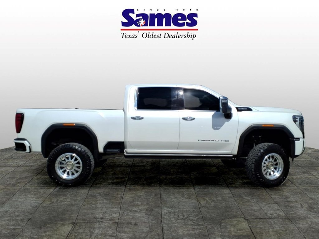 Used 2024 GMC Sierra 2500 Denali Ultimate w/ Snow Plow Prep/Camper Package AWD/4WD image 2