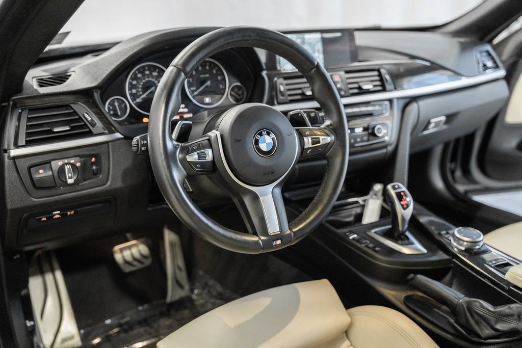 Used 2016 BMW 435i xDrive Convertible AWD/4WD image 16