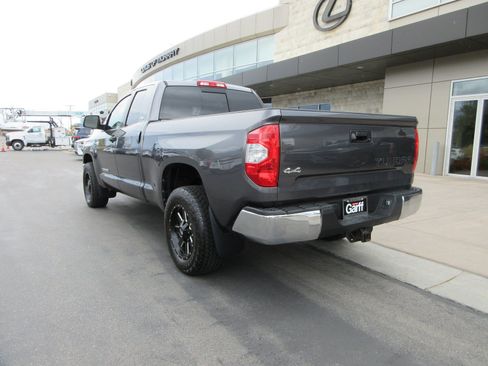 Used 2017 Toyota Tundra SR5 AWD/4WD image 8