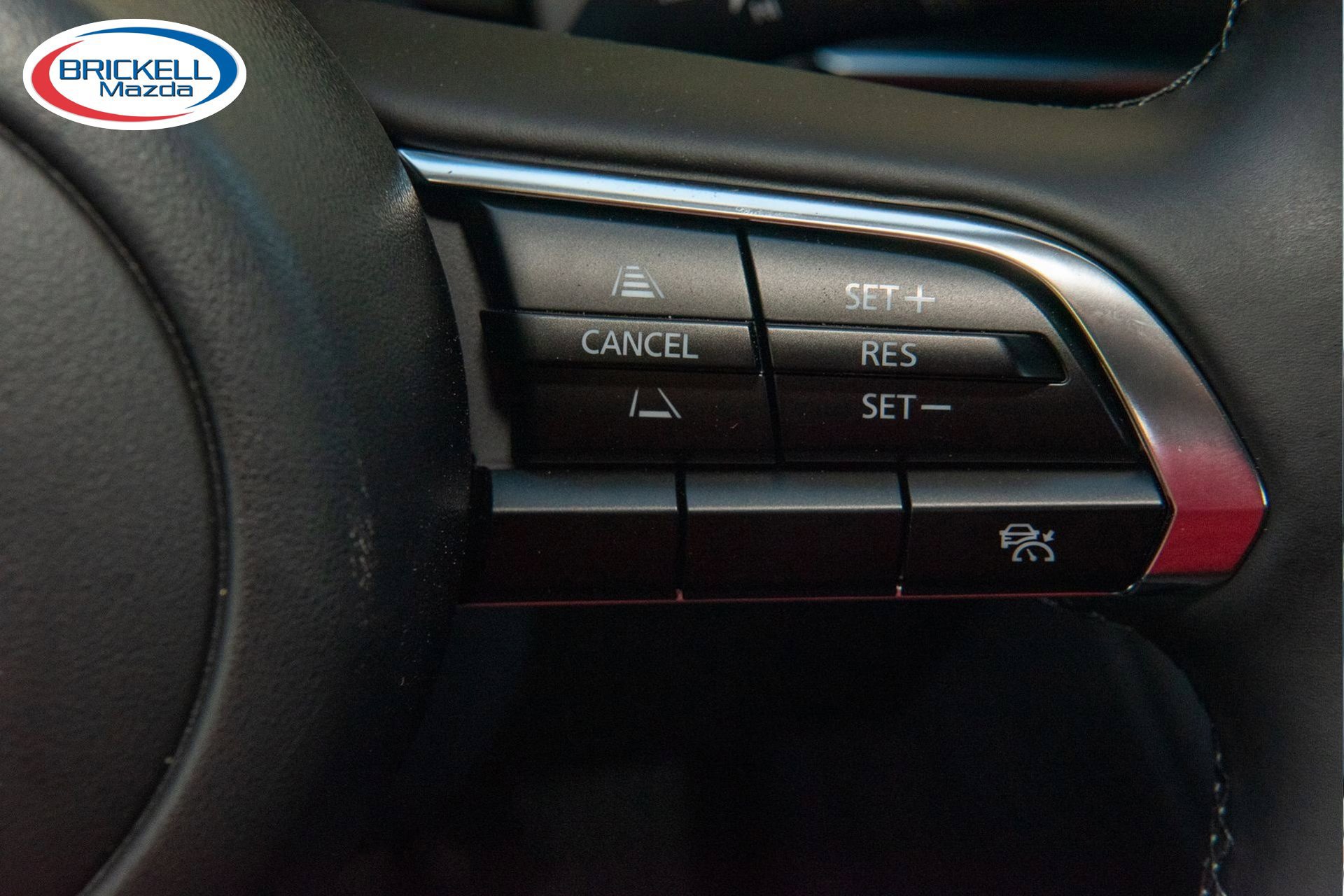 New 2025 MAZDA MAZDA3 2.5 S Hatchback w/ Premium Pkg FWD image 31