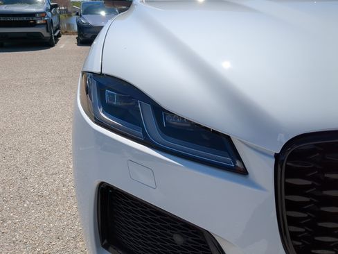 New 2026 Jaguar F-PACE R-Dynamic S image 6