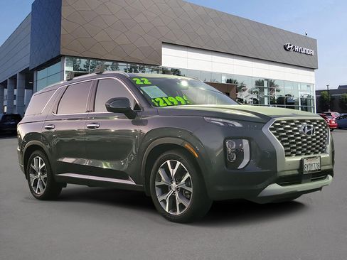 Used 2022 Hyundai Palisade SEL w/ 8P Bench Seat Package image 2