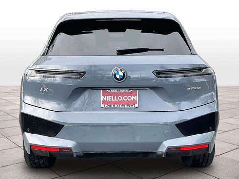 Used 2025 BMW iX xDrive50 image 7