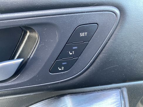 Used 2023 Nissan Rogue SL FWD image 20