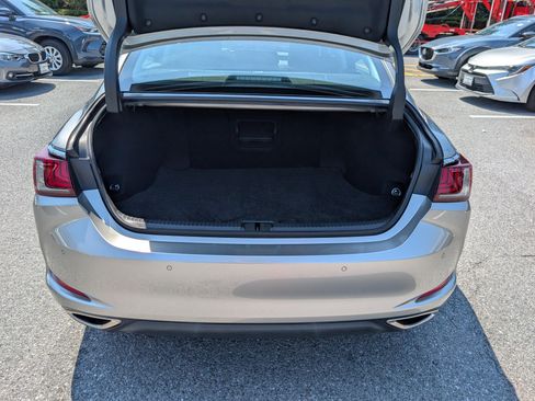 Used 2019 Lexus ES 350 w/ Premium Package FWD image 13