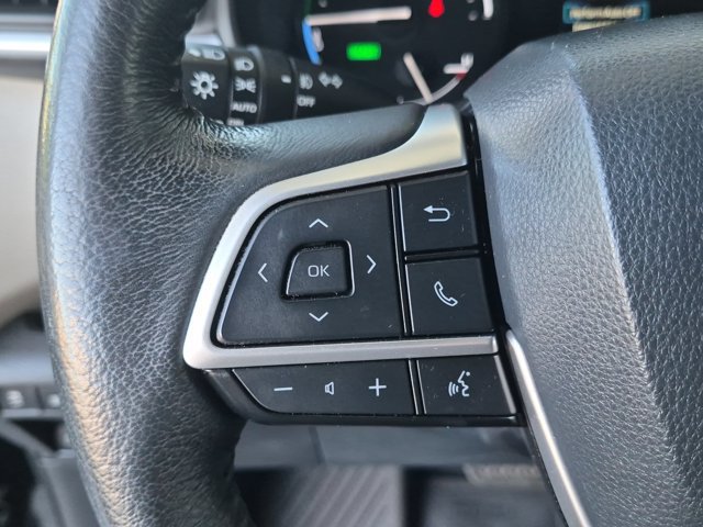 Used 2022 Toyota Sienna XLE w/ XLE Plus Package FWD image 25