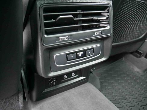 Used 2023 Audi Q7 3.0T Premium Plus image 19