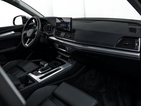 Certified 2024 Audi Q5 2.0T Premium Plus AWD/4WD image 8