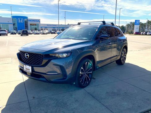 Used 2023 MAZDA CX-50 AWD 2.5 S w/ Premium Plus Pkg image 3