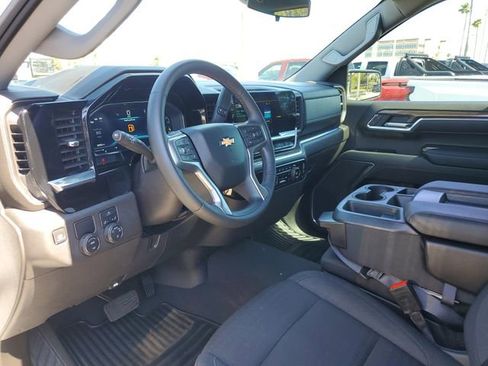 Used 2023 Chevrolet Silverado 1500 LT image 14