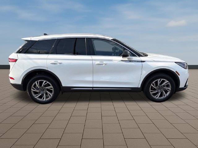 Certified 2023 Lincoln Corsair AWD image 8