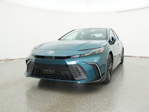 New 2026 Toyota Camry SE image 32